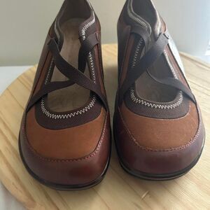 Women's 10m J-4` Adventure On Slip on Comfort Wedge with cross strap brown shoes